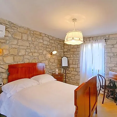 Villa Beautiful In Dracevac With Swimming Pool *