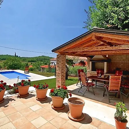 Villa Beautiful In Dracevac With Swimming Pool *