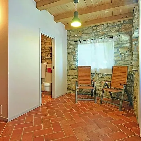 Villa Beautiful In Dracevac With Swimming Pool Poreč