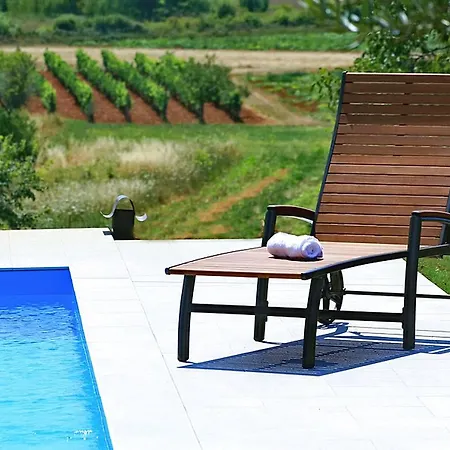 Willa Beautiful In Dracevac With Swimming Pool